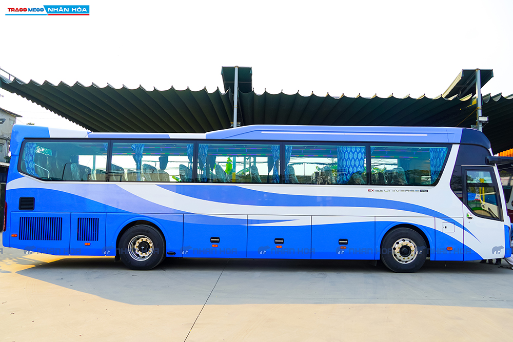 XE KHÁCH TRACOMECO UNIVERSE 47 CHỖ ĐỘNG CƠ WEICHAI 430PS XE KHÁCH TRACOMECO UNIVERSE 47 CHỖ ĐỘNG CƠ WEICHAI 430PS