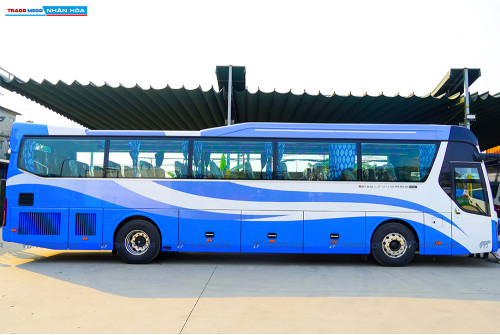 XE KHÁCH TRACOMECO UNIVERSE 47 CHỖ ĐỘNG CƠ WEICHAI 430PS