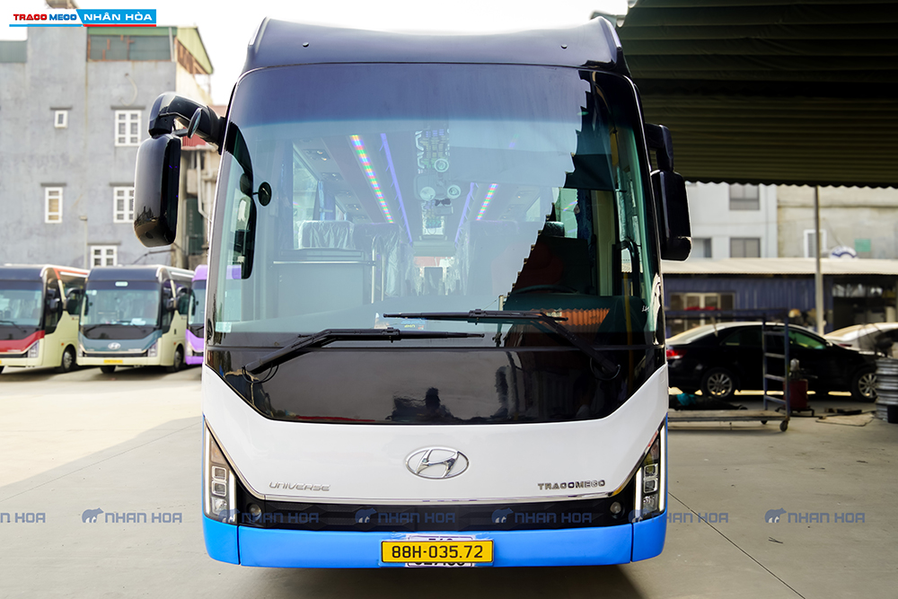 XE KHÁCH TRACOMECO UNIVERSE 47 CHỖ ĐỘNG CƠ WEICHAI 430PS XE KHÁCH TRACOMECO UNIVERSE 47 CHỖ ĐỘNG CƠ WEICHAI 430PS
