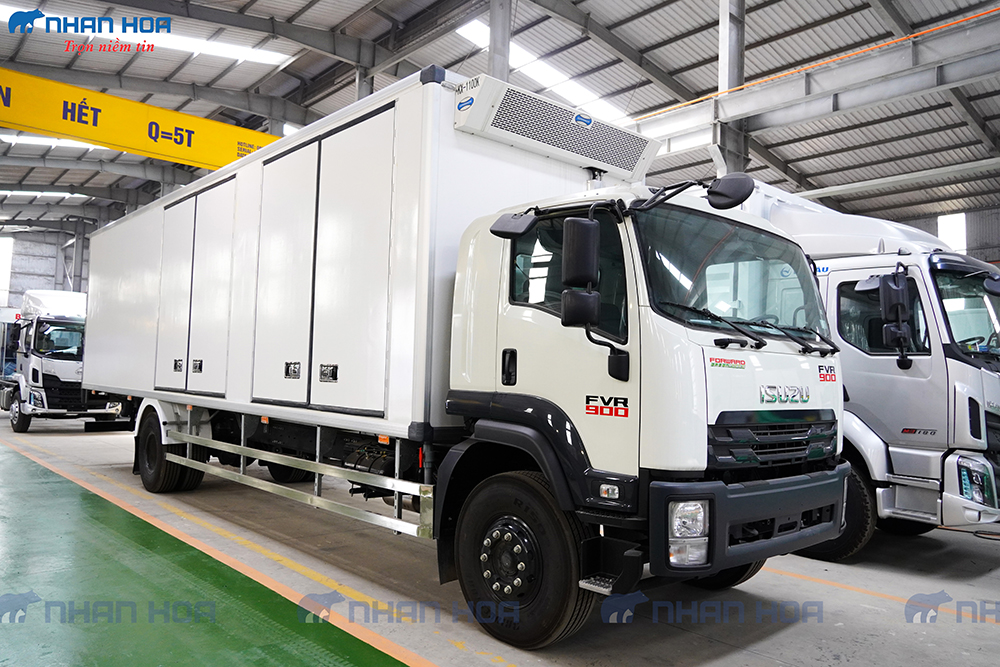 Xe tải đông lạnh ISUZU FVR34VE5 thực tế