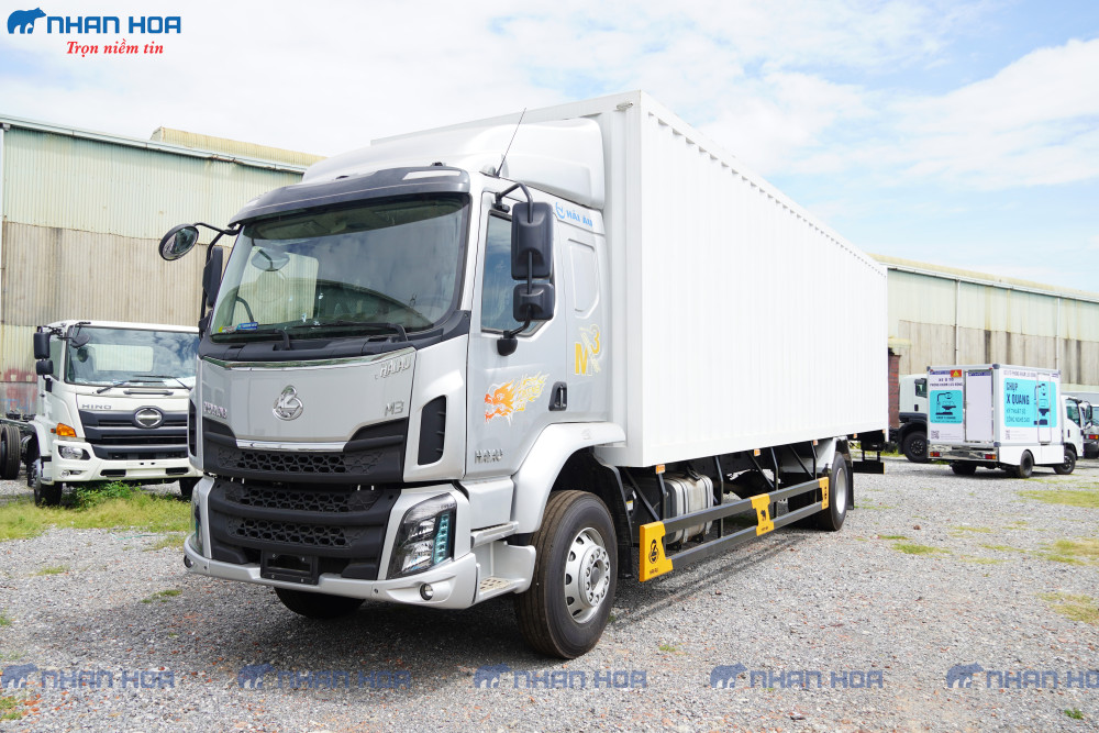 Xe tải thùng kín container Chenglong M3 LZ5187