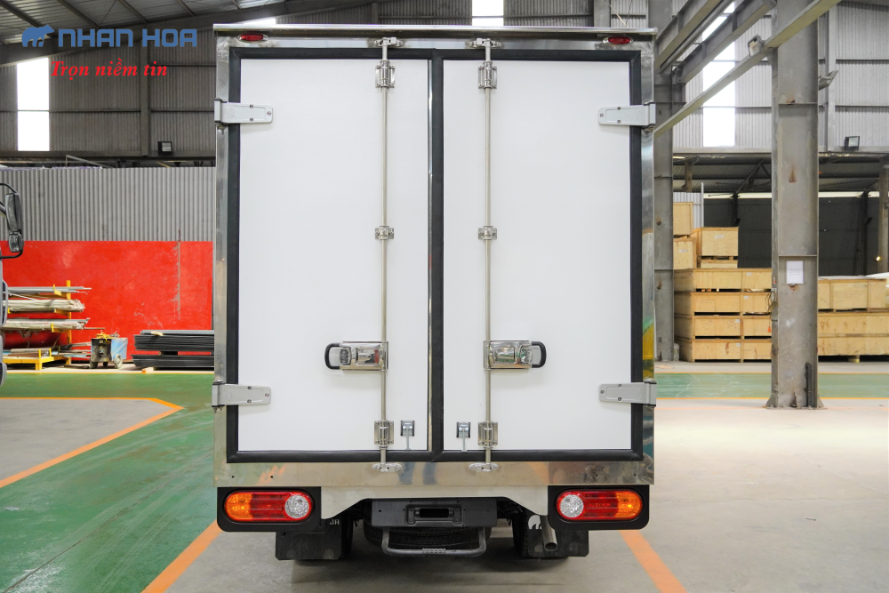 Xe tải bảo ôn HYUNDAI H150 1,2 tấn