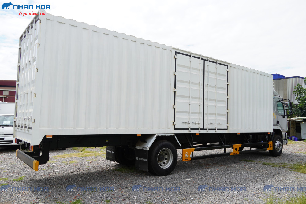 Xe tải thùng kín container CHENGLONG M3 4 máy 5,7 tấn (LZ5187)