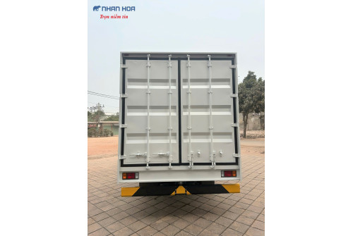 Xe tải thùng kín container ISUZU FRR650 6,5 tấn (FRR90LE5)