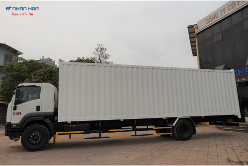 Xe tải thùng kín container ISUZU FVR900 (FVR34VE5) 7 tấn Xe tải thùng kín container ISUZU FVR900 (FVR34VE5) 7 tấn