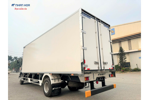 Xe tải đông lạnh CHENGLONG M3 6 máy 6 tấn (LZ5185)