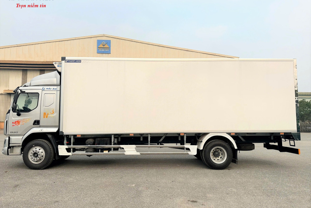 Xe tải đông lạnh CHENGLONG M3 6 máy 6 tấn (LZ5185)