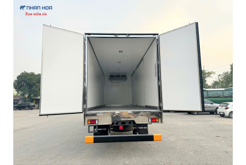 Xe tải đông lạnh CHENGLONG M3 6 máy 6 tấn (LZ5185)