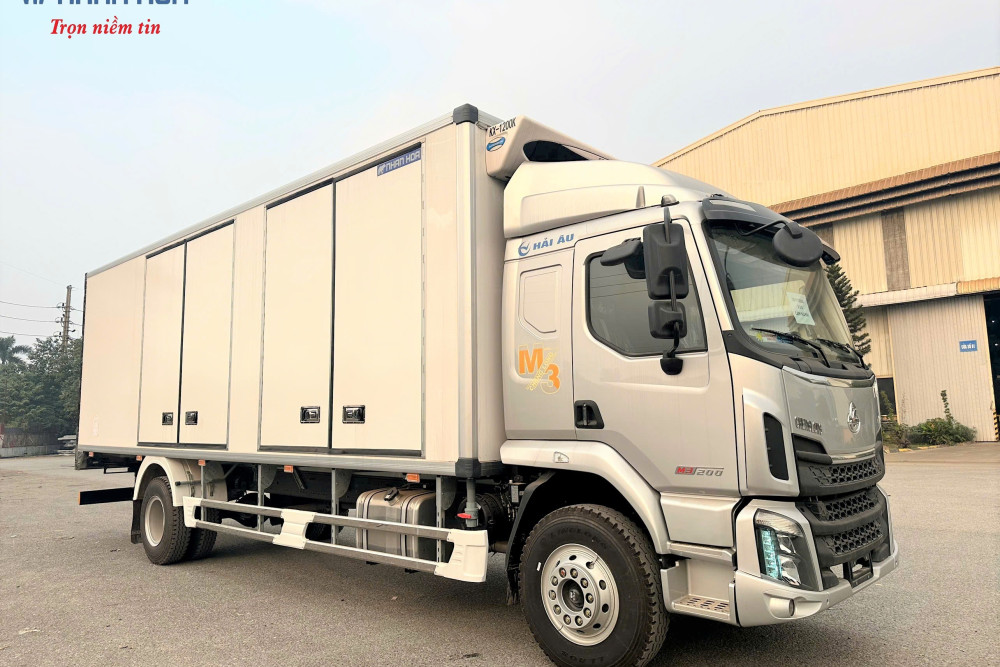 Xe tải đông lạnh CHENGLONG M3 6 máy 6 tấn (LZ5185)