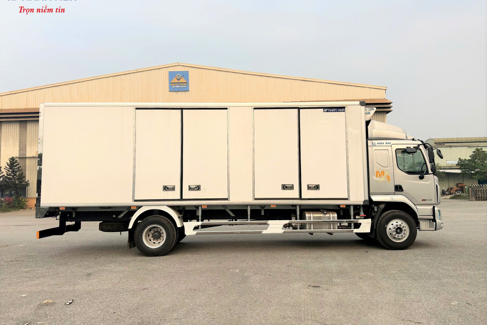 Xe tải đông lạnh CHENGLONG M3 6 máy 6 tấn (LZ5185)