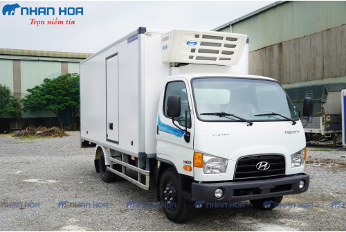 Xe tải đông lạnh Hyundai Mighty W11S 6 tấn