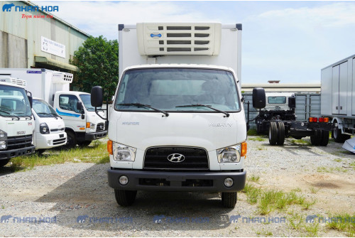 Xe tải đông lạnh Hyundai Mighty W11XL 6 tấn
