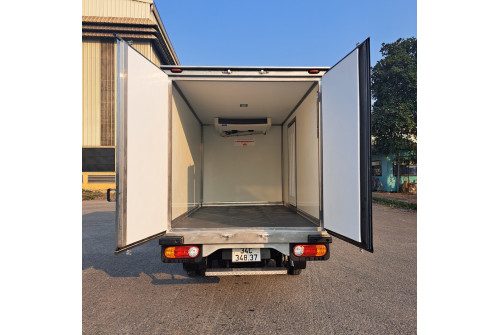 Xe tải đông lạnh HYUNDAI H150 1,2 tấn