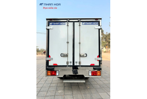 Xe tải đông lạnh Hyundai Mighty N250 2,3 tấn
