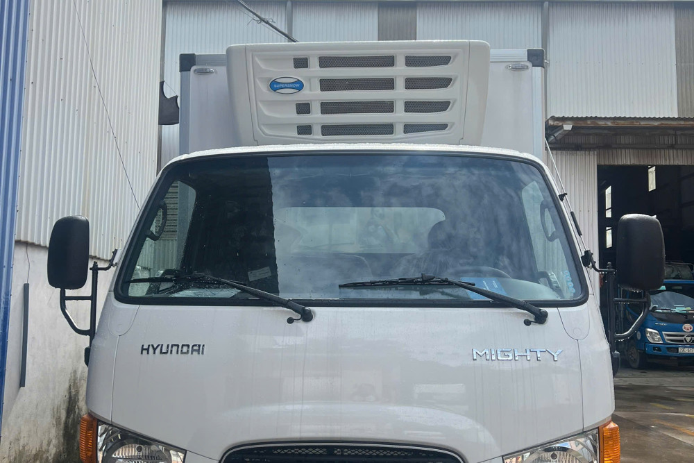 Xe tải đông lạnh HYUNDAI MIGHTY W750L 3 tấn Xe tải đông lạnh HYUNDAI MIGHTY W750L 3 tấn