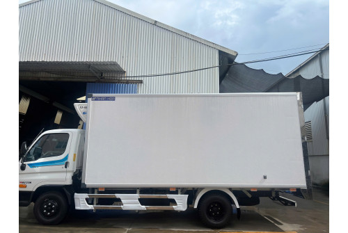 Xe tải đông lạnh HYUNDAI MIGHTY W750L 3 tấn Xe tải đông lạnh HYUNDAI MIGHTY W750L 3 tấn