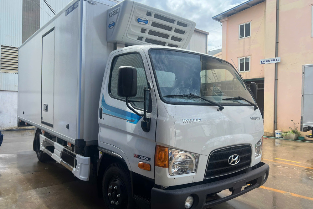 Xe tải đông lạnh HYUNDAI MIGHTY W750L 3 tấn Xe tải đông lạnh HYUNDAI MIGHTY W750L 3 tấn