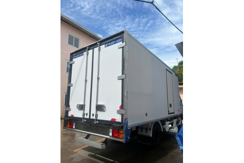 Xe tải đông lạnh HYUNDAI MIGHTY W750L 3 tấn Xe tải đông lạnh HYUNDAI MIGHTY W750L 3 tấn