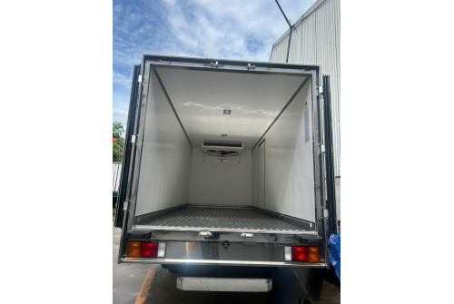Xe tải đông lạnh HYUNDAI MIGHTY W750L 3 tấn Xe tải đông lạnh HYUNDAI MIGHTY W750L 3 tấn