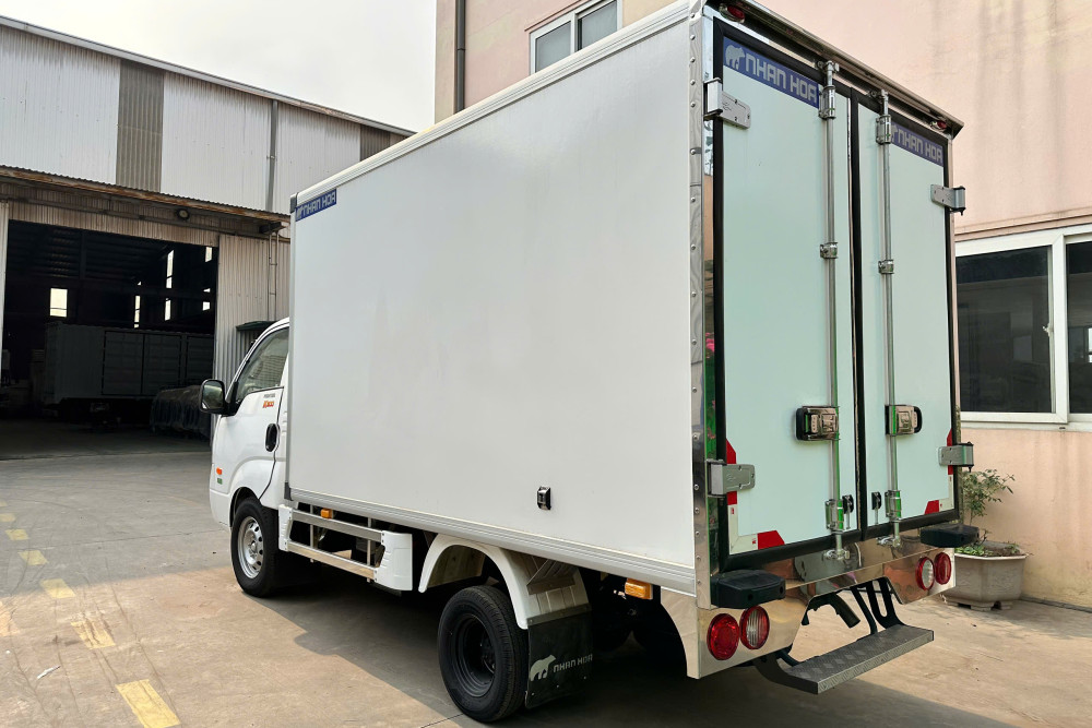 Xe tải đông lạnh KIA K200 1,6 tấn Xe tải đông lạnh KIA K200 1,6 tấn
