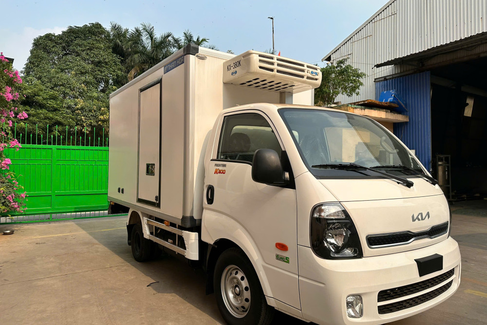 Xe tải đông lạnh KIA K200 1,6 tấn Xe tải đông lạnh KIA K200 1,6 tấn
