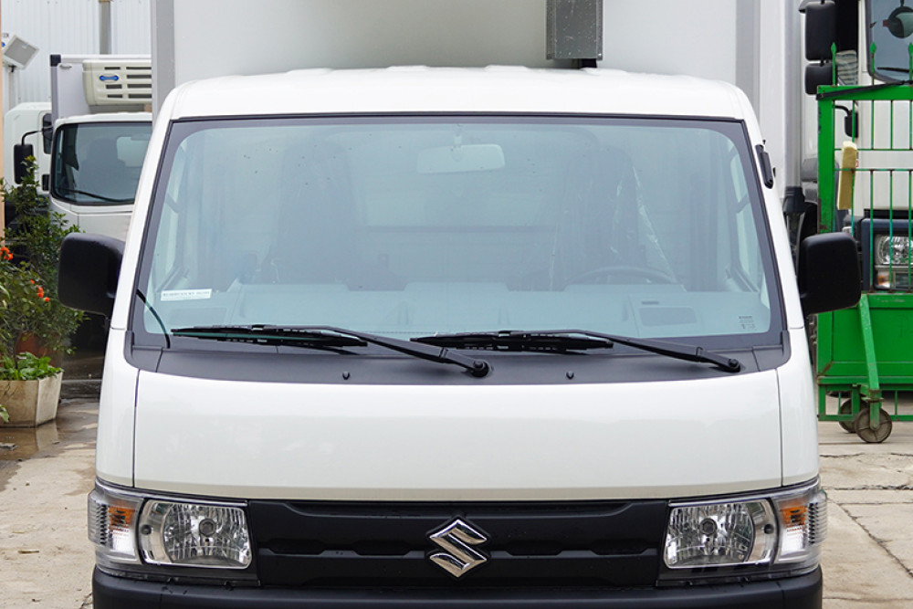 Xe tải đông lạnh SUZUKI HDC61C 5 tạ