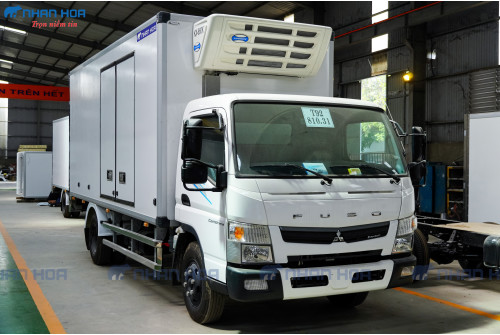 Xe tải MITSUBISHI FUSO CANTER TF7.5 thùng đông lạnh tải trọng 3 tấn 5