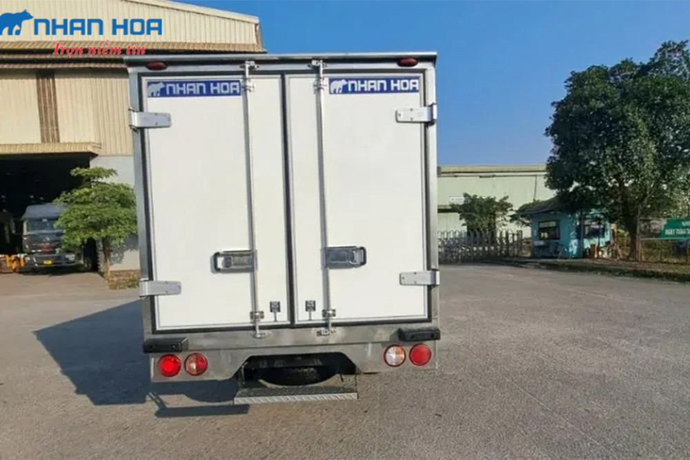Xe tải THACO KIA 2.5 tấn thùng đông lạnh K250L