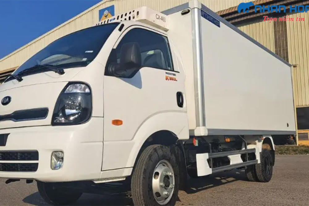 Xe tải THACO KIA 2.5 tấn thùng đông lạnh K250L