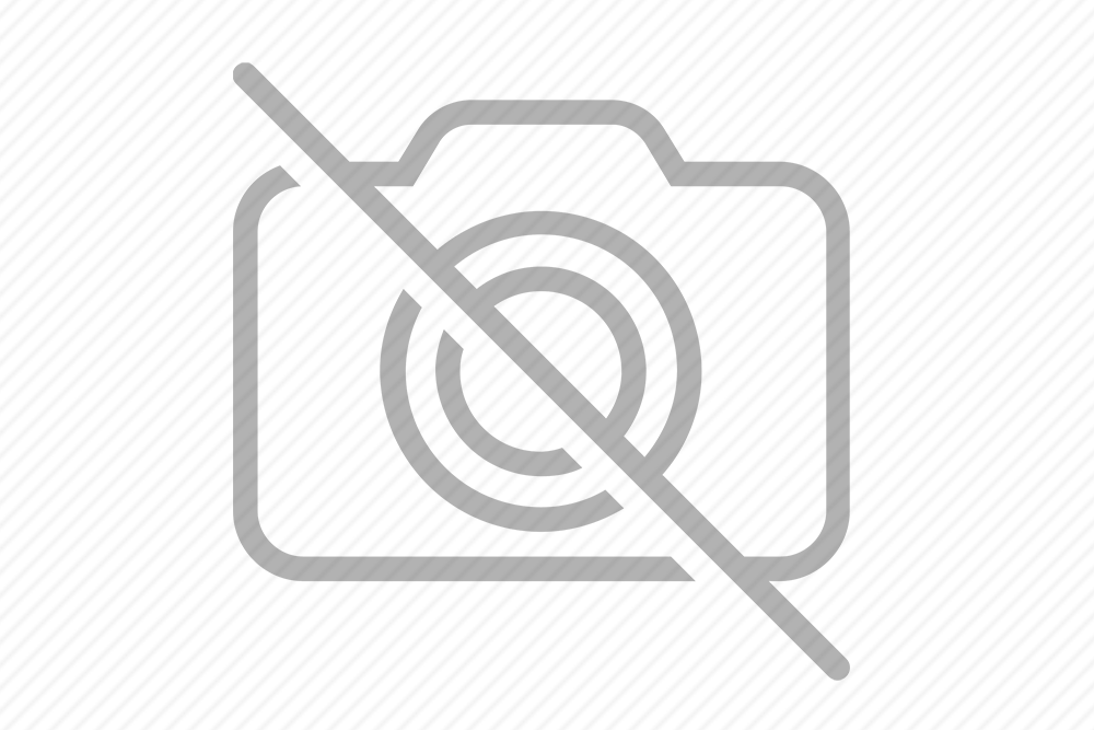 Xe tải thùng kín container CHENGLONG M3 6 máy 7,5 tấn (LZ5182)